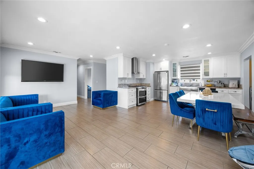 10018 Geneva Avenue, Montclair, California 91763 home-pic-26